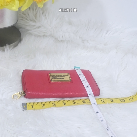 Marc By Marc Jacobs Red Leather Women's Wallet - Picture 5 of 15